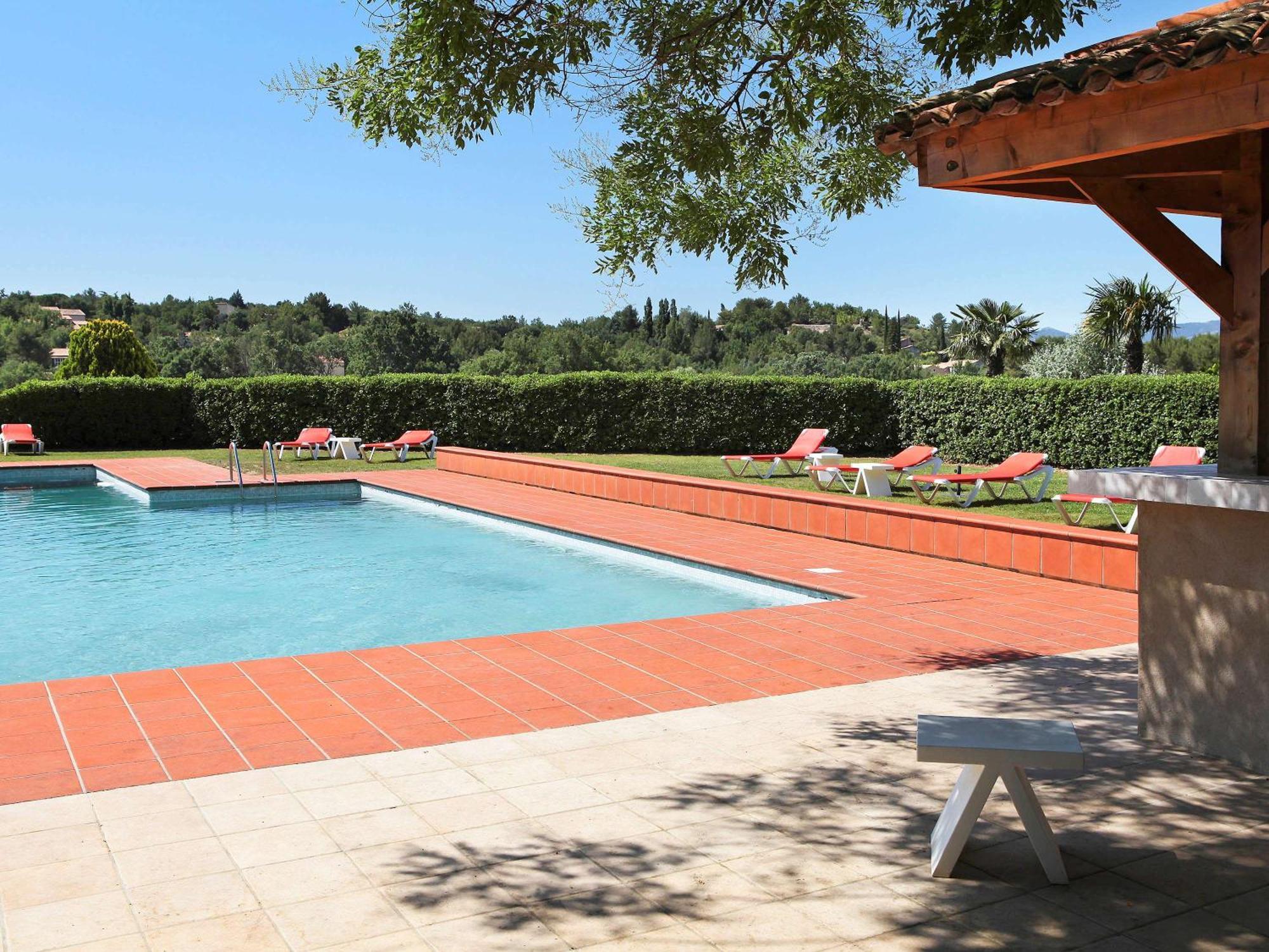 Mercure Aix-En-Provence Sainte-Victoire Châteauneuf-le-Rouge Exterior foto